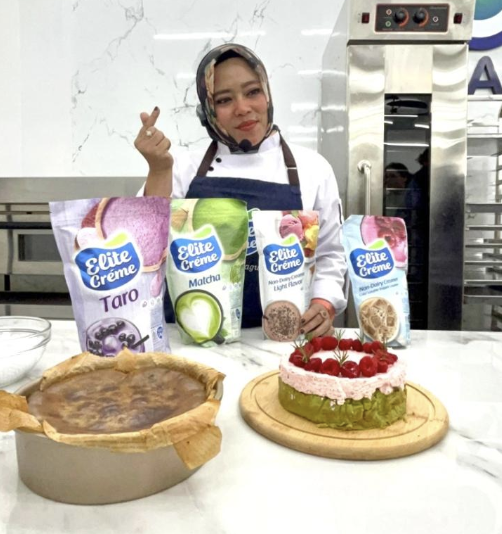 Cooking Demo Elite Creme Bareng Chef Tintin: Kreasi Raspberry Matcha Cheesecake hingga Opor Ayam